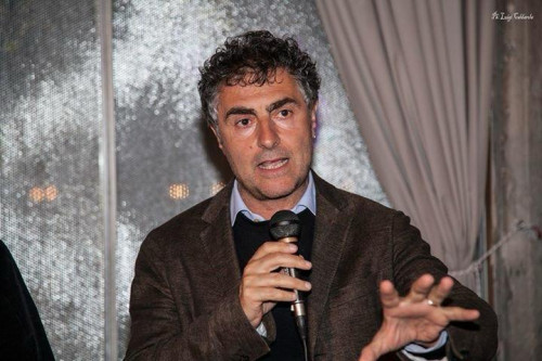 Nudismo Finanziario: Antonio Stornaiolo mette a nudo il rapporto con i soldi