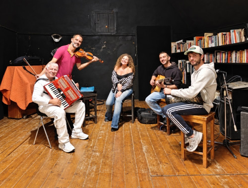Kelmo – La voce della diaspora Rom