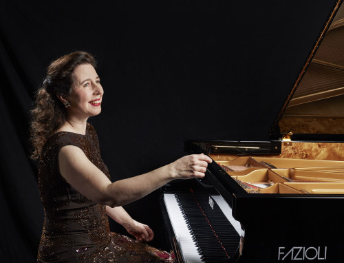 Angela Hewitt inaugura la Stagione serale degli Amici della Musica