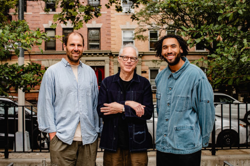 Bill Frisell con Luke Bergman e Tim Angulo