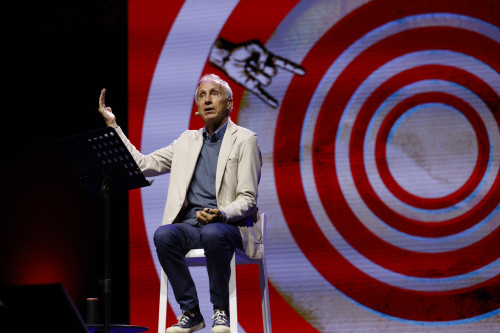 CORNUTI E CONTENTI - Ma non sarà anche colpa nostra? con Marco Travaglio