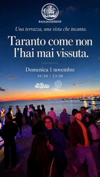 Dentro l’atmosfera, fuori la vista sul mare.