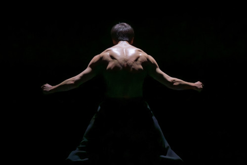 Dark Matter – Dancers from Ballet Basel